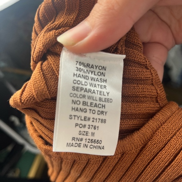 NWT Hera Collection Bodysuit size medium - Picture 6 of 6